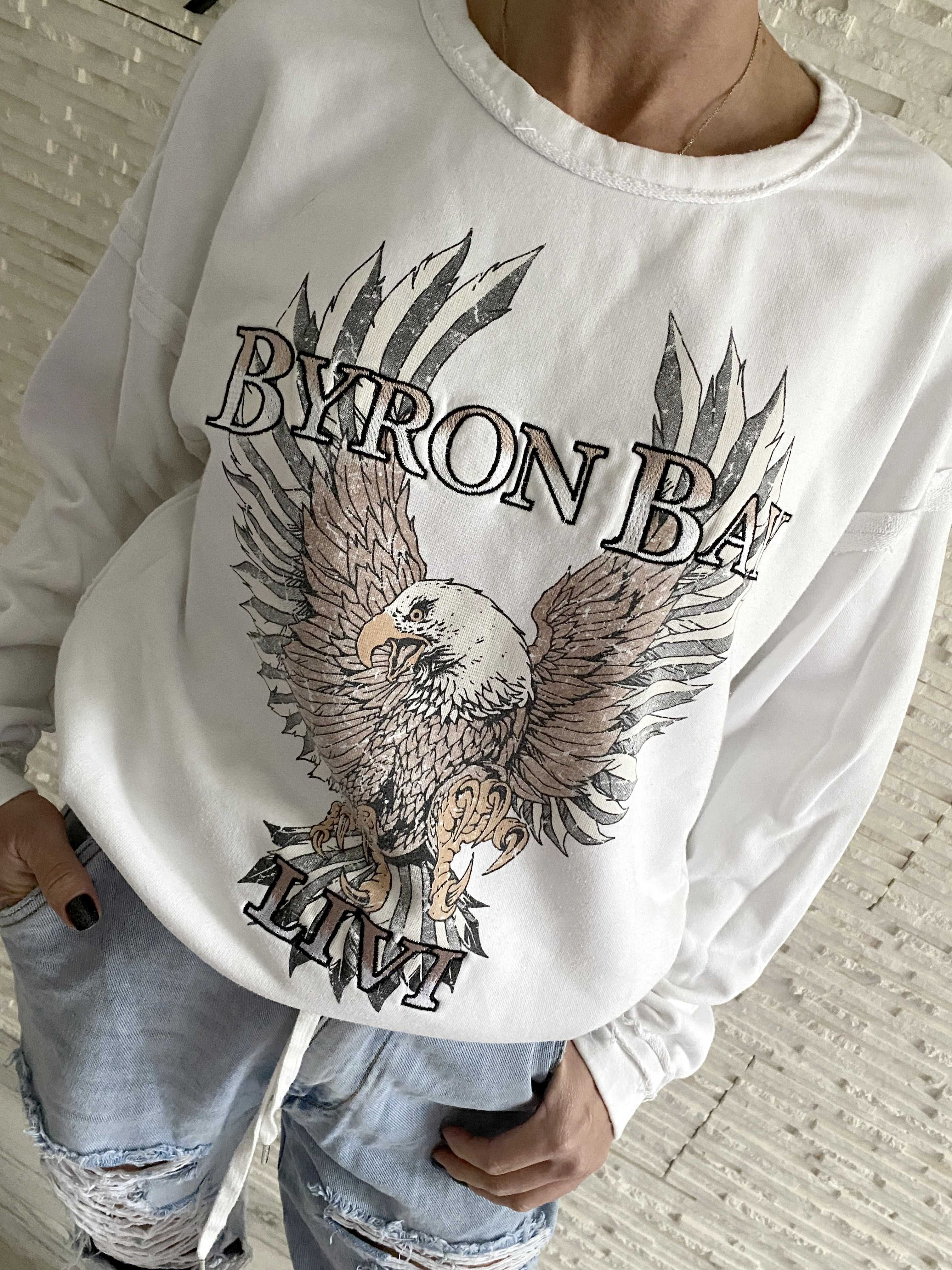 Livi długa biała bluza z Orzełkiem Byron Bay M-L