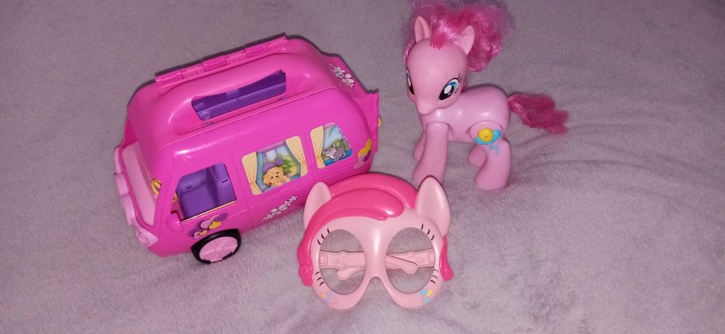 Zestaw zabawek dla dziewczynki My Little Pony Kamper Simba