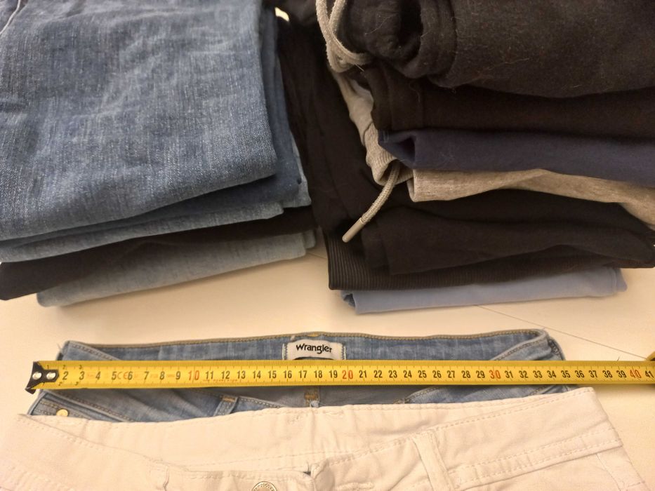 Paka: 17 par spodni damskich, mała M-ka, 170