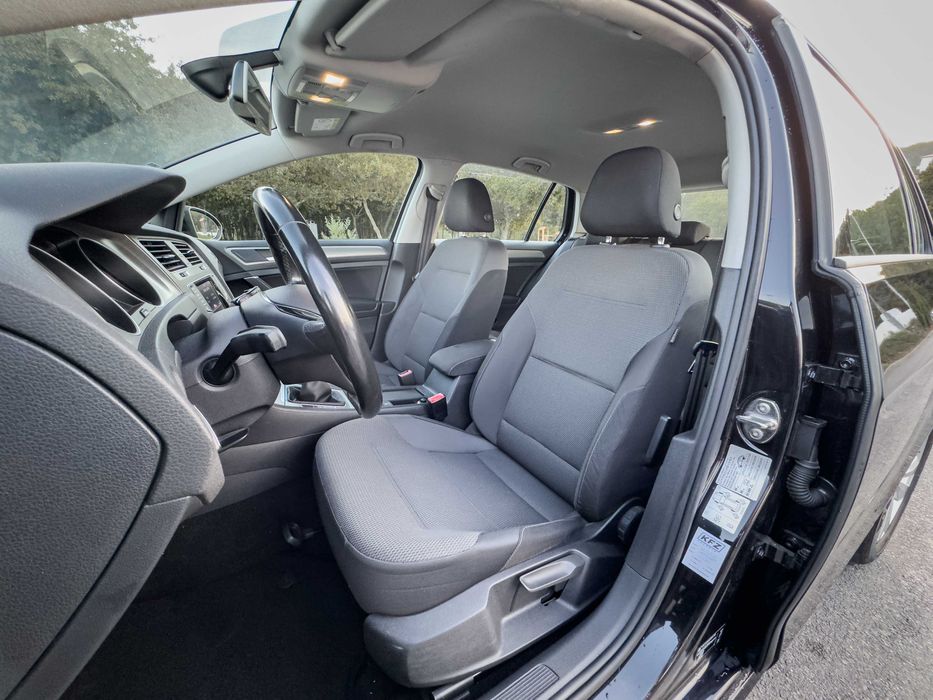 VW Golf 7 1.6Tdi Confortline - 2014