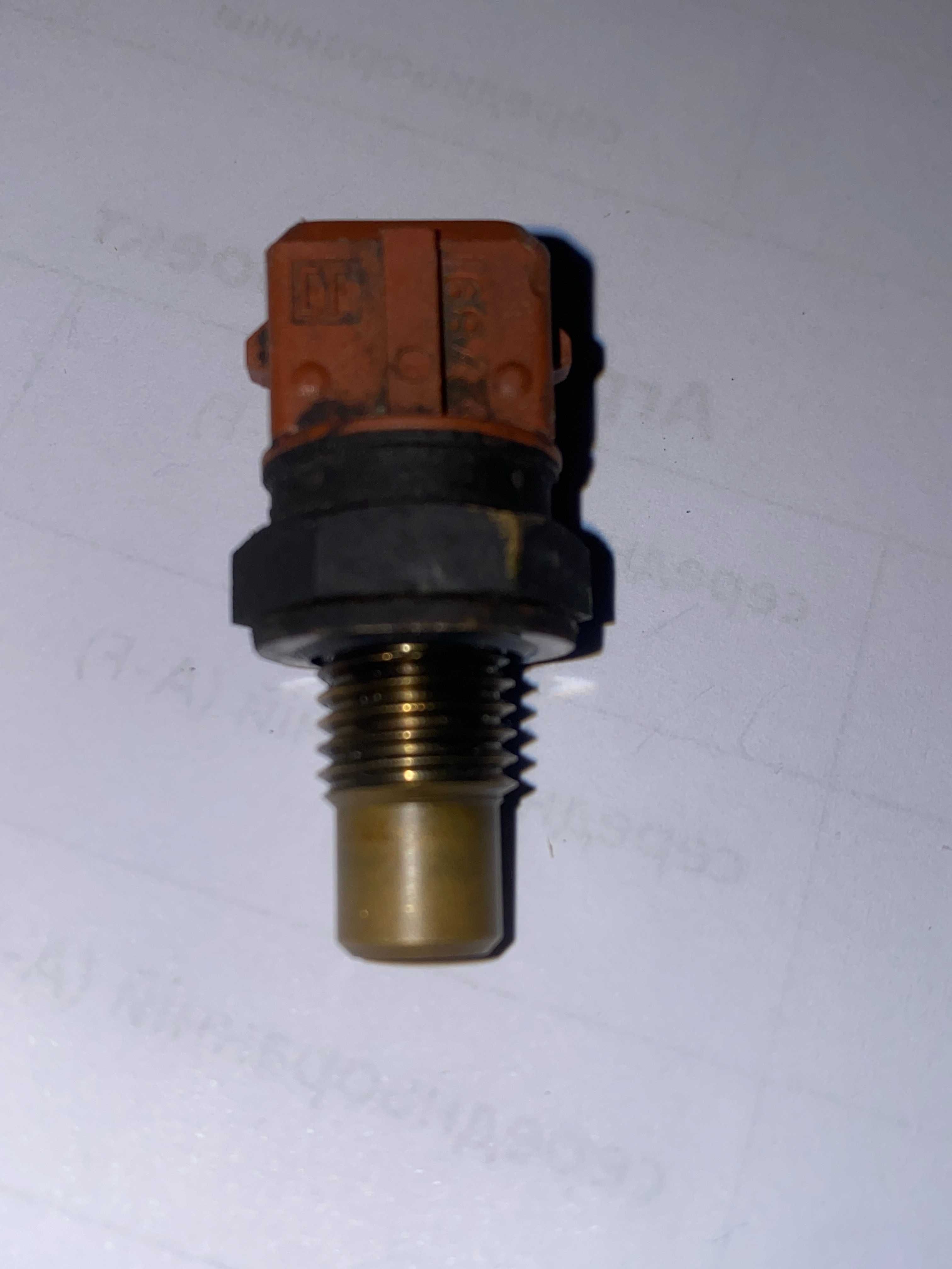 Датчик давления топлива рампе рейке 9009005502 Смарт Smart Fortwo 450