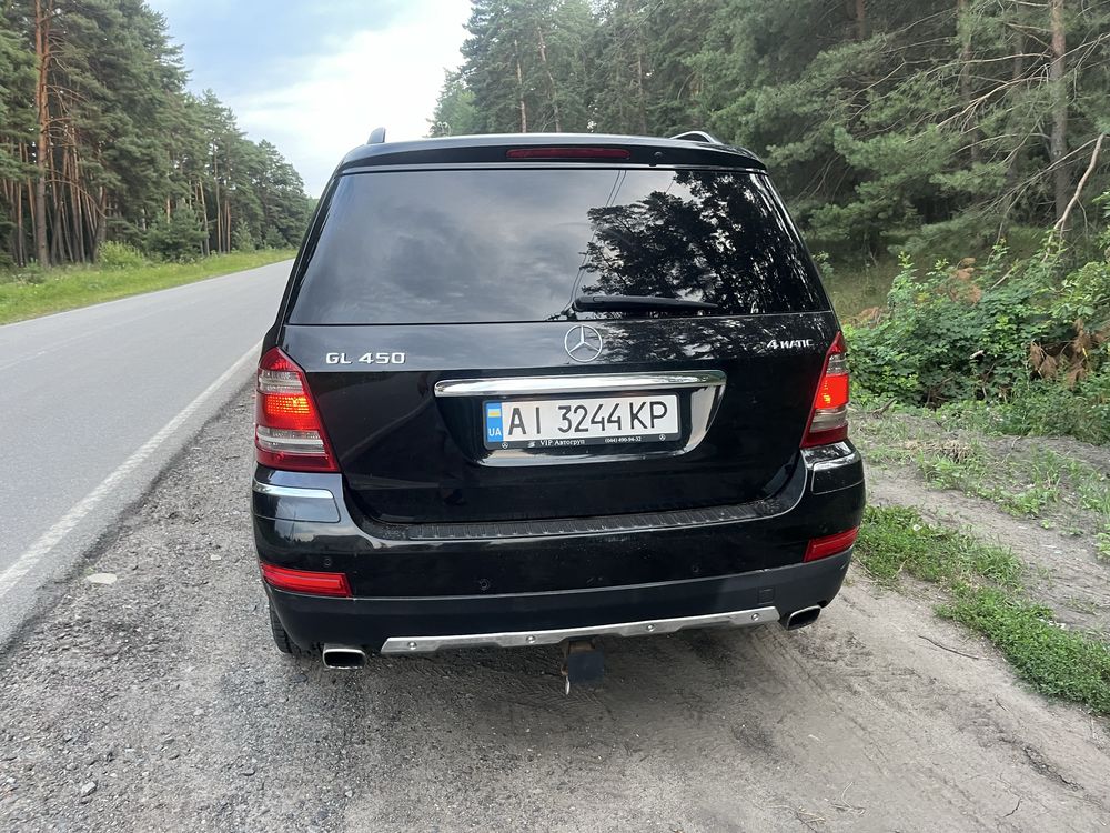 Продам хороший автомобиль