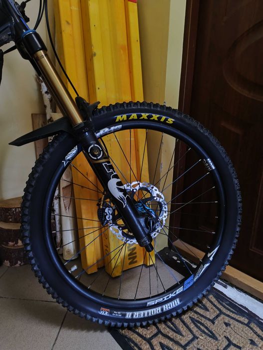 Mondraker Prayer + Fox Kashima Racing 180+Rockshox Vivid Air R2C.