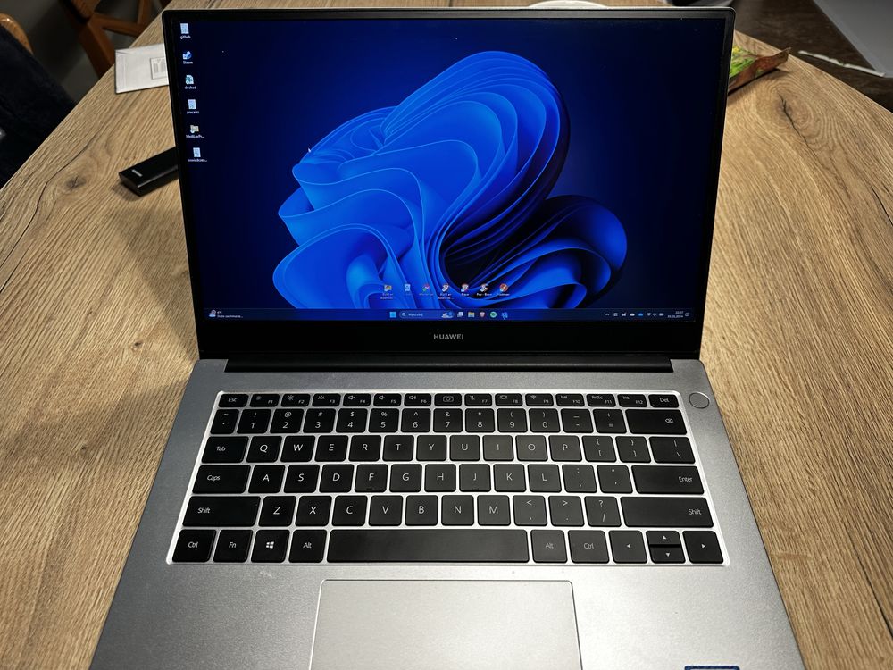 Huawei MateBook D14 512GB SSD 8GB RAM