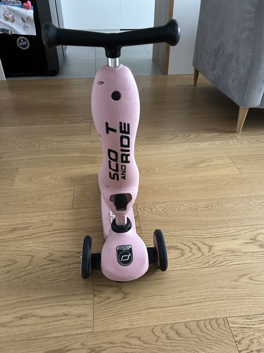 Hulajnoga  jezdzik scoot and ride