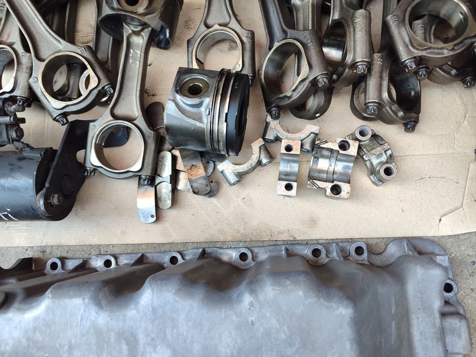 Головка колінвал поршень шатун піддон Opel Astra Vectra Zafira 2.0 2.2