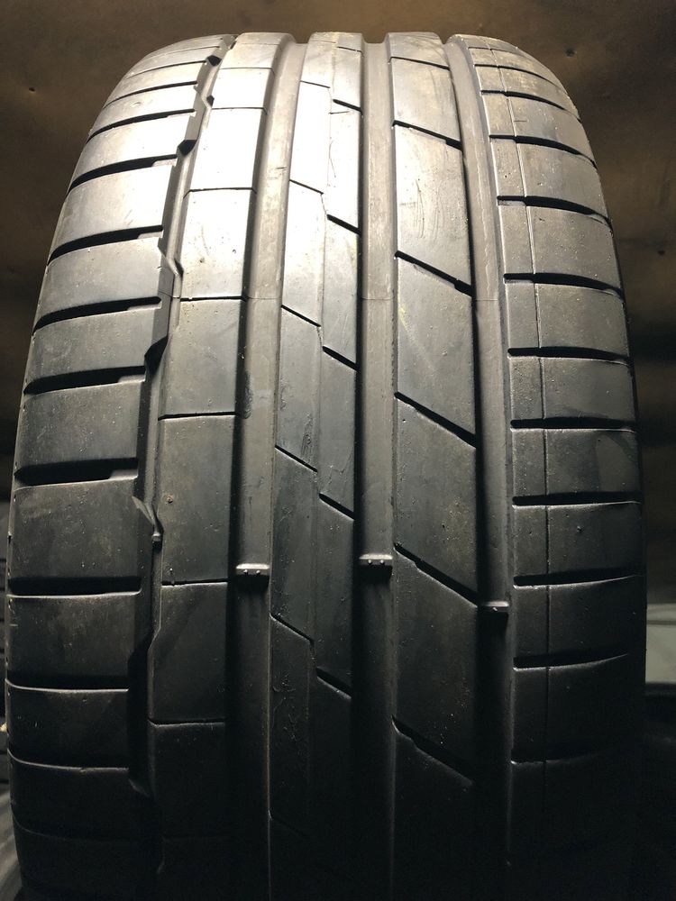 Шини/літні 2шт б/у. Hankook K117A VentusS1evo3 245/45 R19