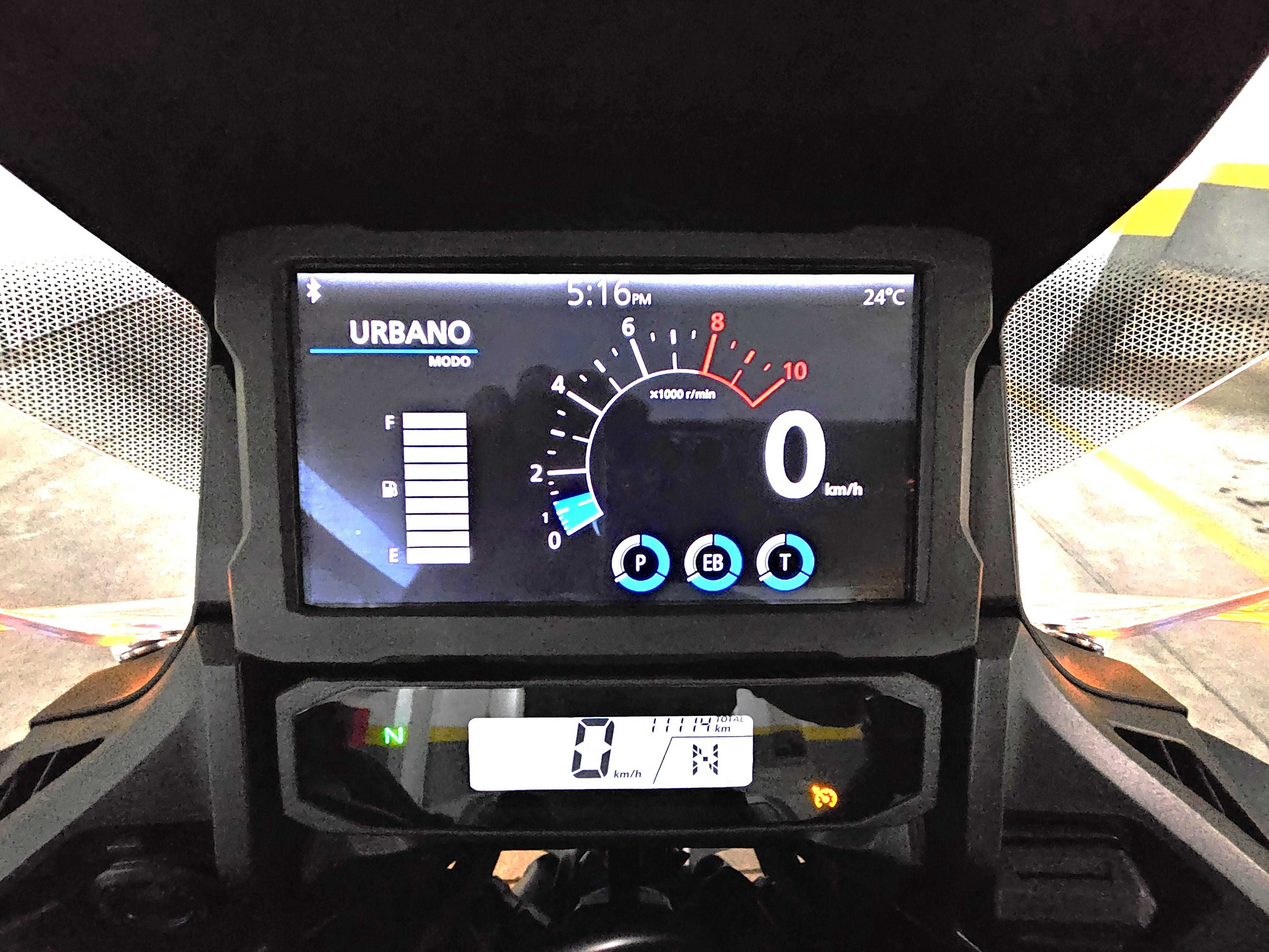Honda NT 1100 com 11.411 kms de 2024 com garantia até Outubro de 2027