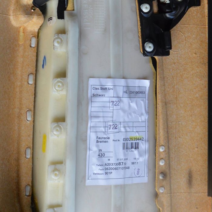 mercedes-benz c w203 boczki tapicerka drzwi komplet zestaw a2037308870