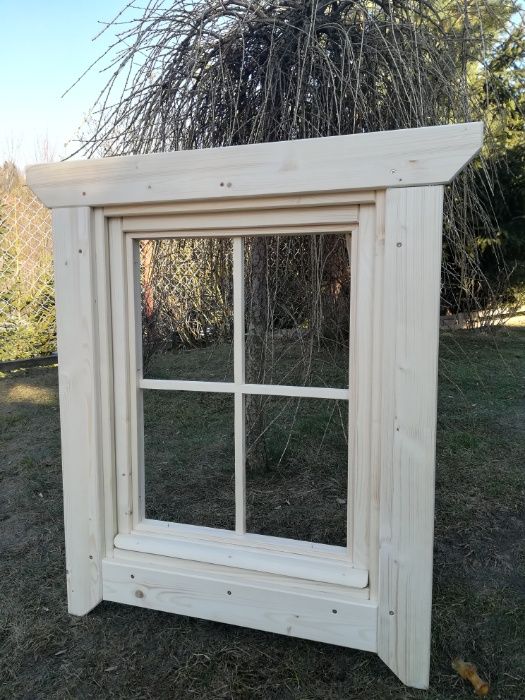 okno drewniane z uszczelka i opaskami otwierane
