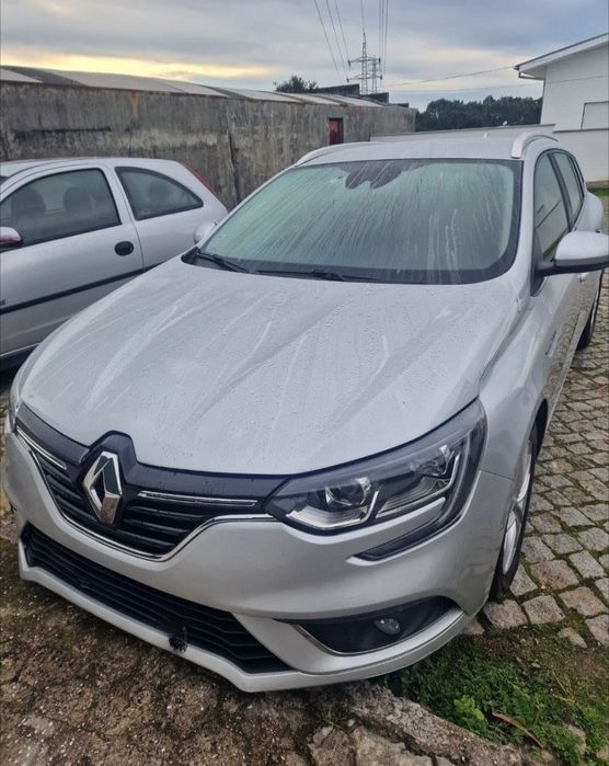 Alugo viatura TVDE/ Procuro motorista (urgente entrada imediata)(m/f)