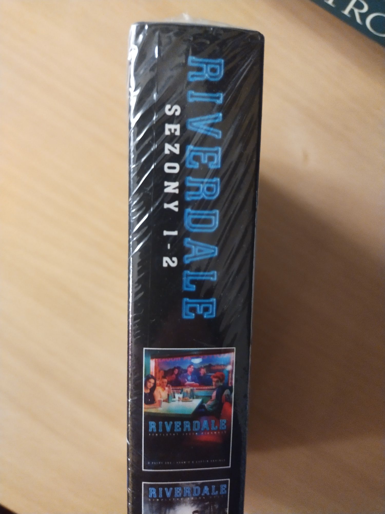 Serial Riverdale sezon 1-2 zafoliowany 7 płyt DVD