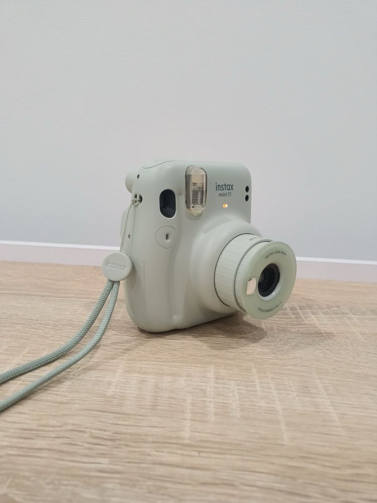 Фотоапарат Instax Mini 11 Fujifilm Полароїд фотокамера миттєвого друку