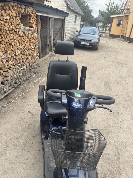 Скутер інвалідний