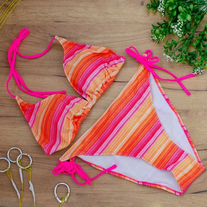 Яскравий купальник, ліф-шторка