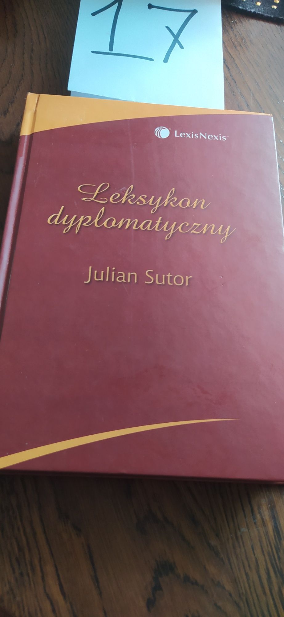 Leksykon dyplomatyczny Julian Sutor