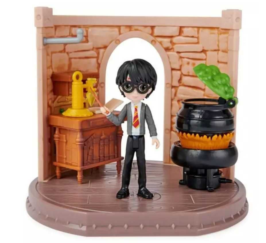 Гарри в комнате зельеварения Harry Potter Wizarding World SM22007/8258