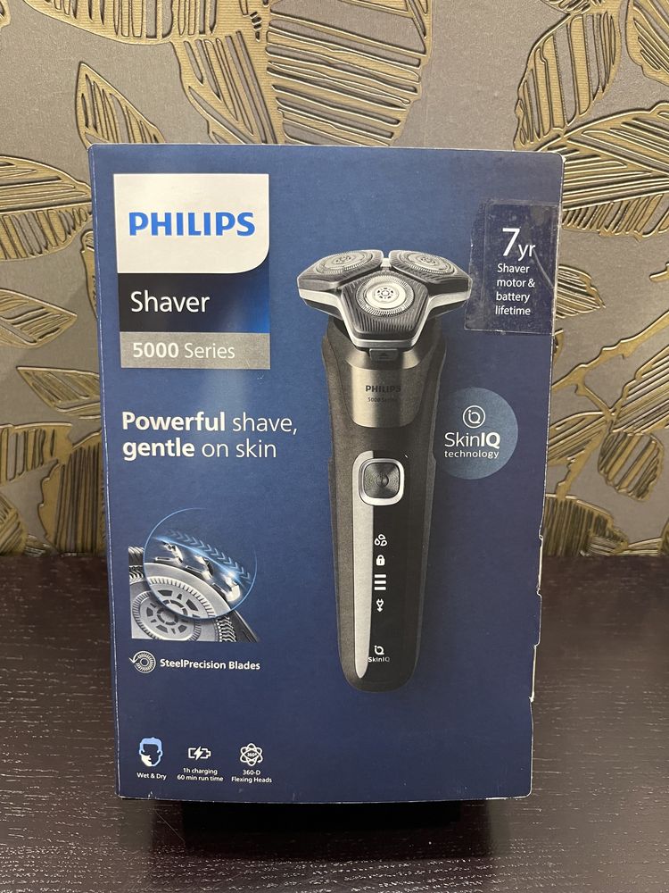 Електробритва Philips 5000