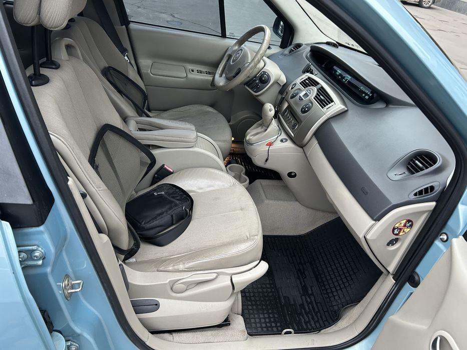 Продам RENAULT SCENIC 2006 року