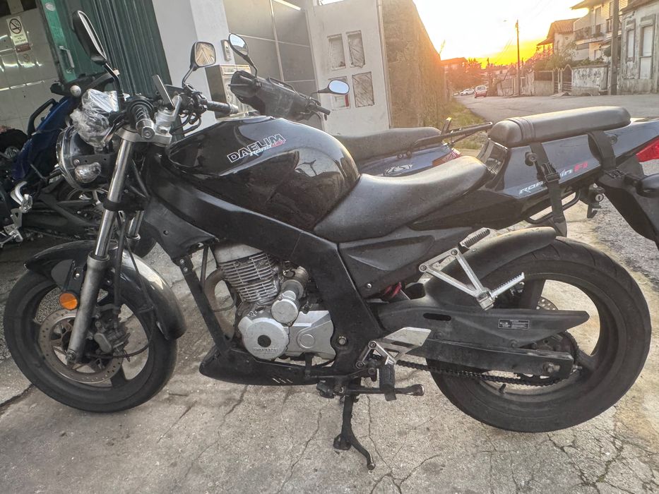 Daelim Roadwin FI 125