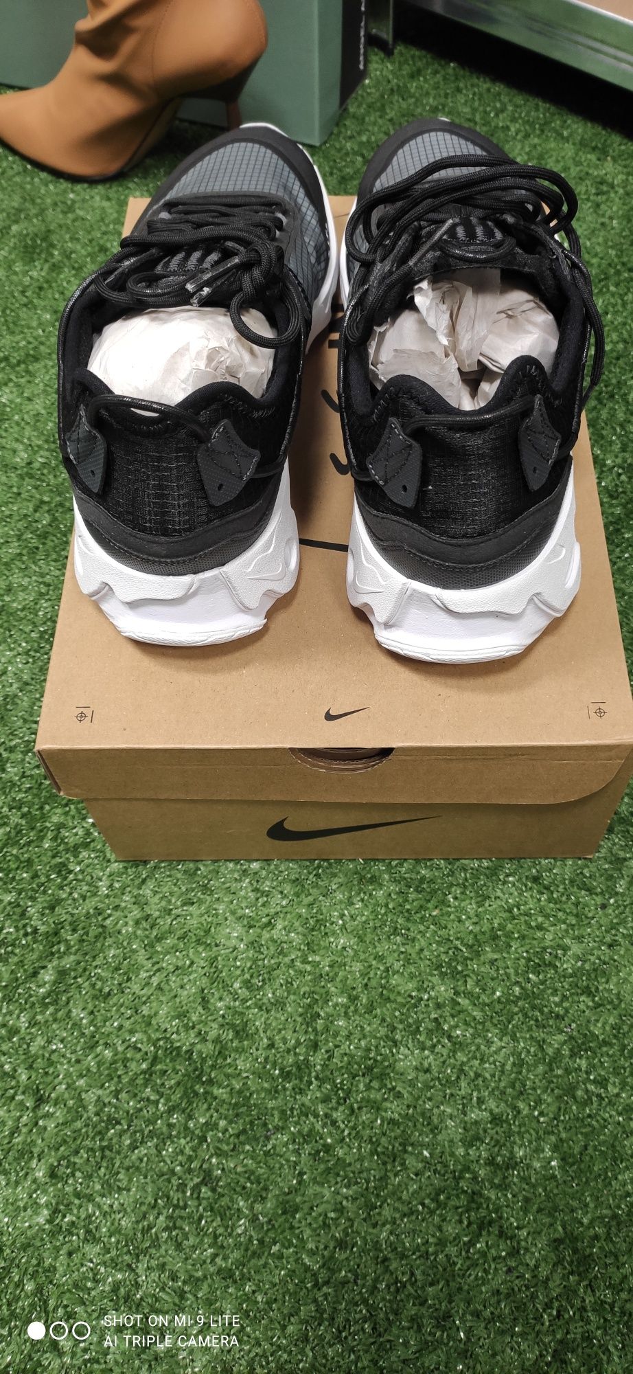Buty Nike React Live