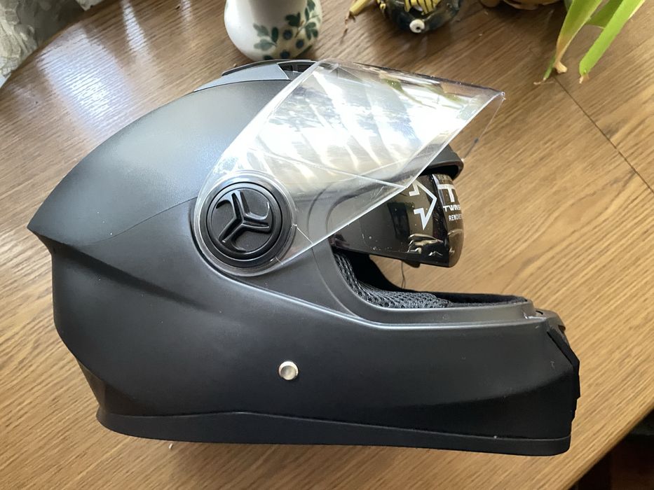 Шолом для скутера, мопеда, електровелосипеда.