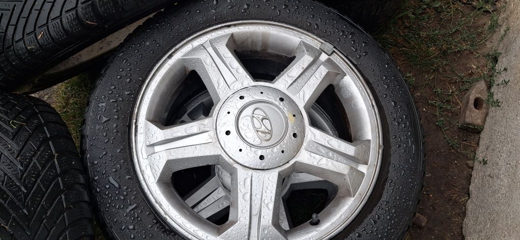 Felgi z oponami 205/55 R16 Hyundai