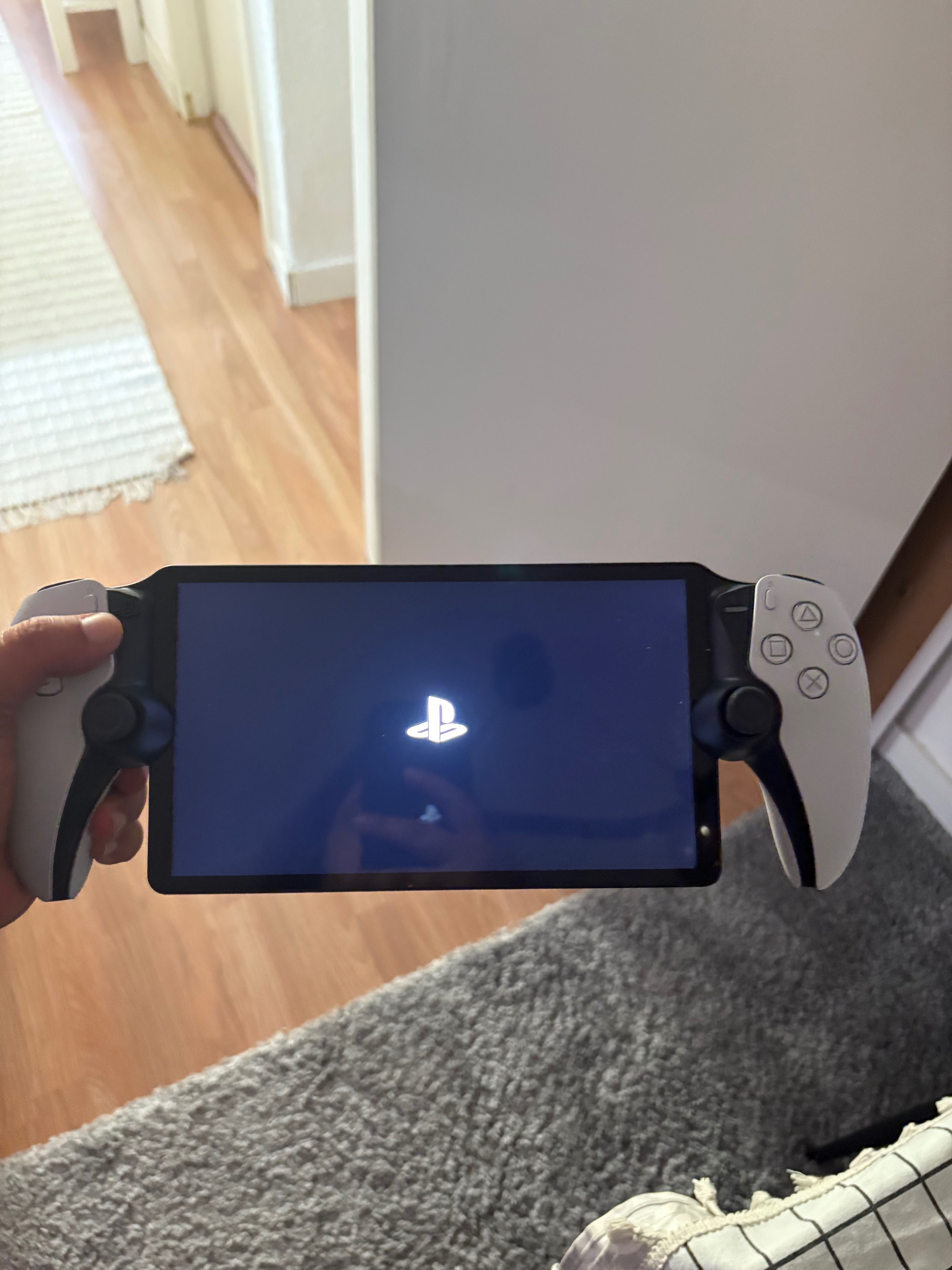 Vendo play portal com garantia e pouco tempo de uso.