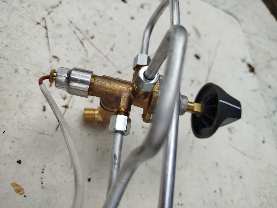 Grzejnik promiennik gazowy piecyk nagrzewnica butla propan wkład