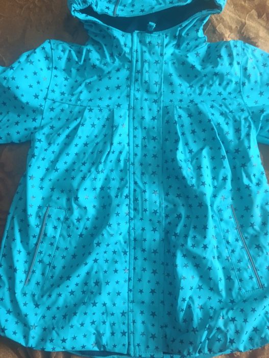 Куртка не промокаюча