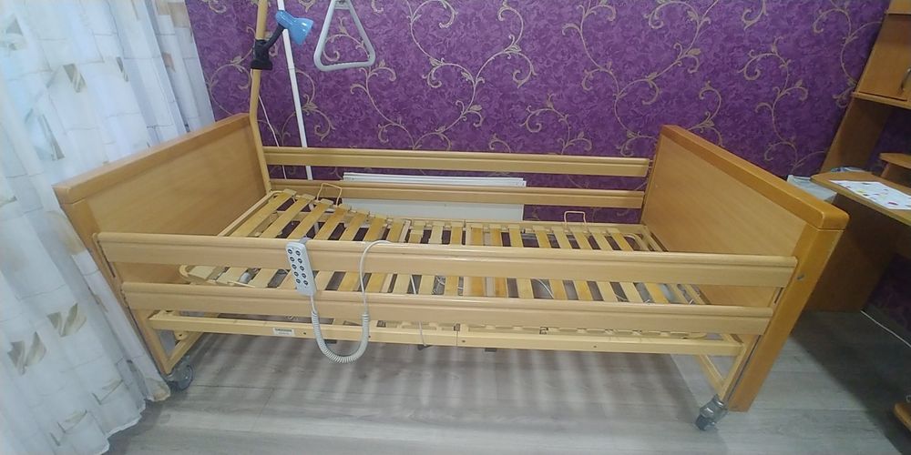 Ліжко/кровать з електроприводом (багатофункціональна)