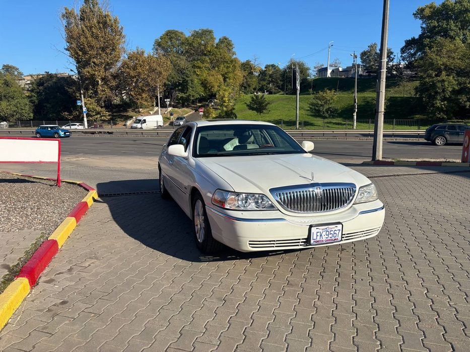 Продам Lincoln Town Car 2003. 6500$