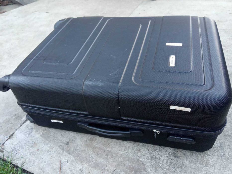 Валіза пластикова  з ЄС
