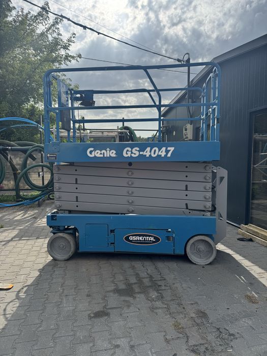 Podnośnik nożycowy elektryczny 14 M Genie Gs-4047 Wynajem GsRentaL