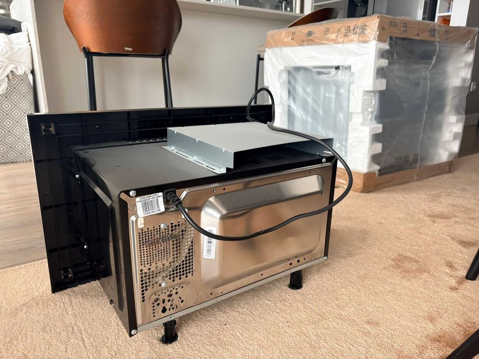 Microondas de encastre EMS2203MMX como novo. 380x560x350