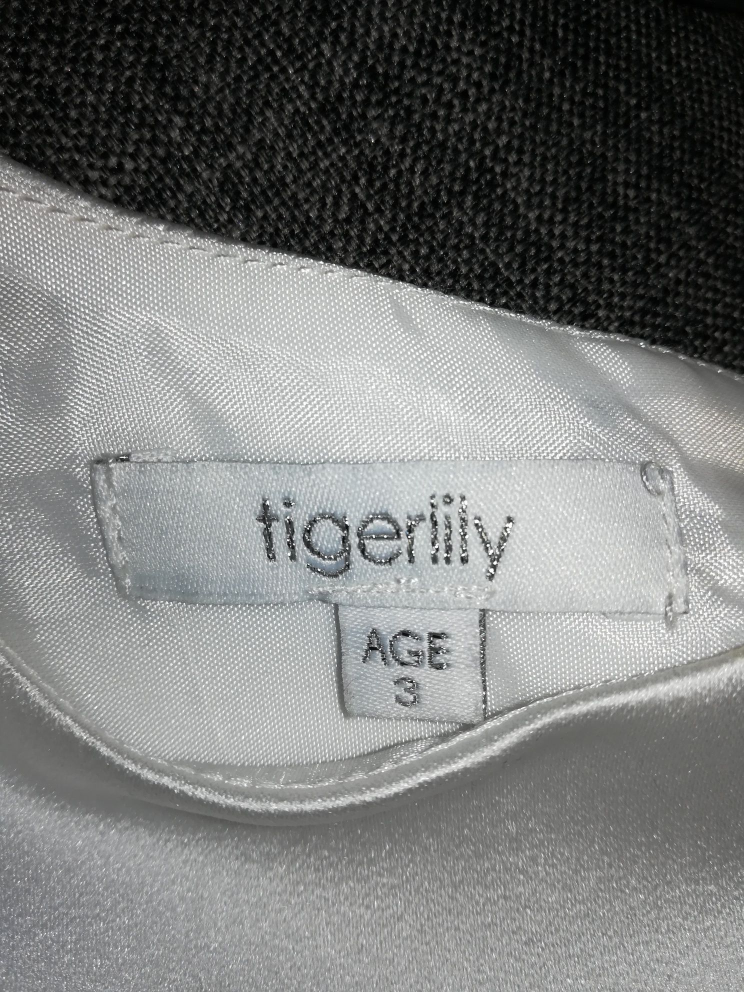 Prześliczna sukienka w stanie idealnym firmy TIGERLILY, komunie,itp