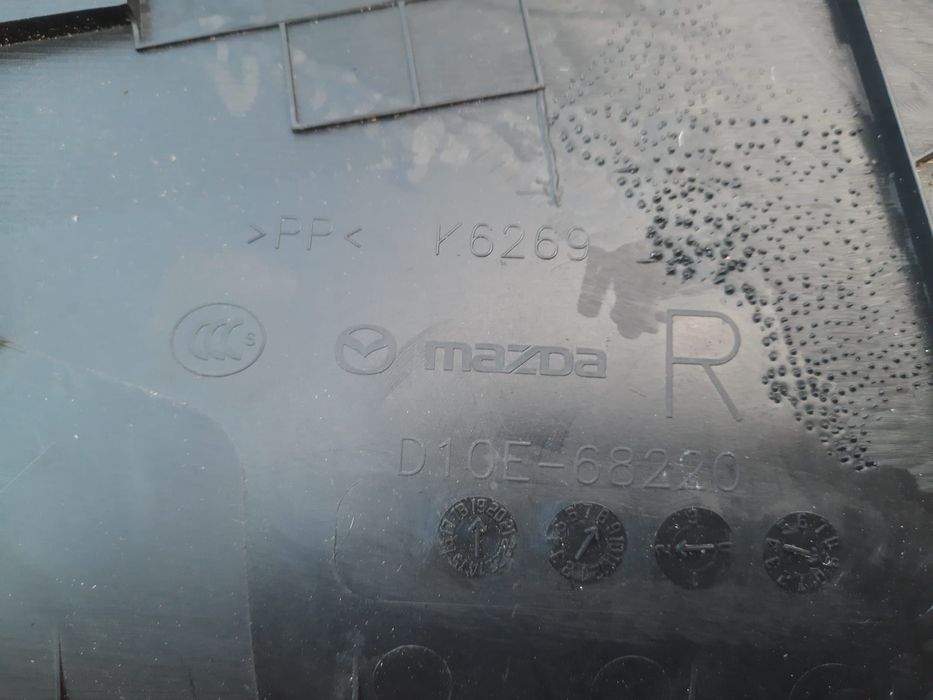 Osłona Słupka Prawego Mazda Cx-3