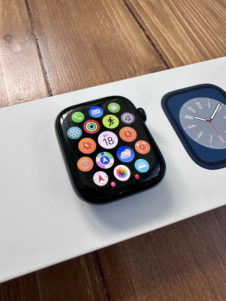 Apple Watch 8 45 mm GPS! Midnight!