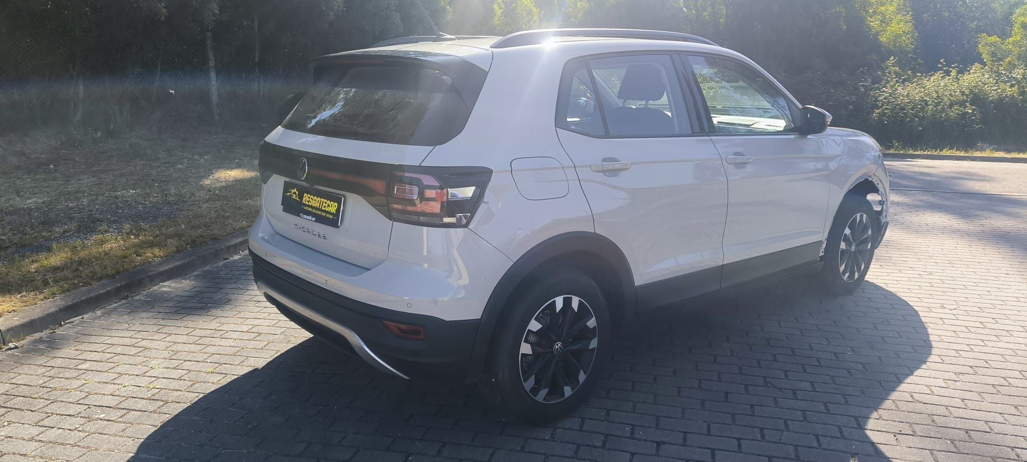 VW T-CROSS salvado