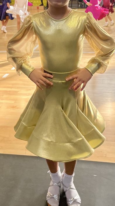 Рейтиногова сукня. Бейзик