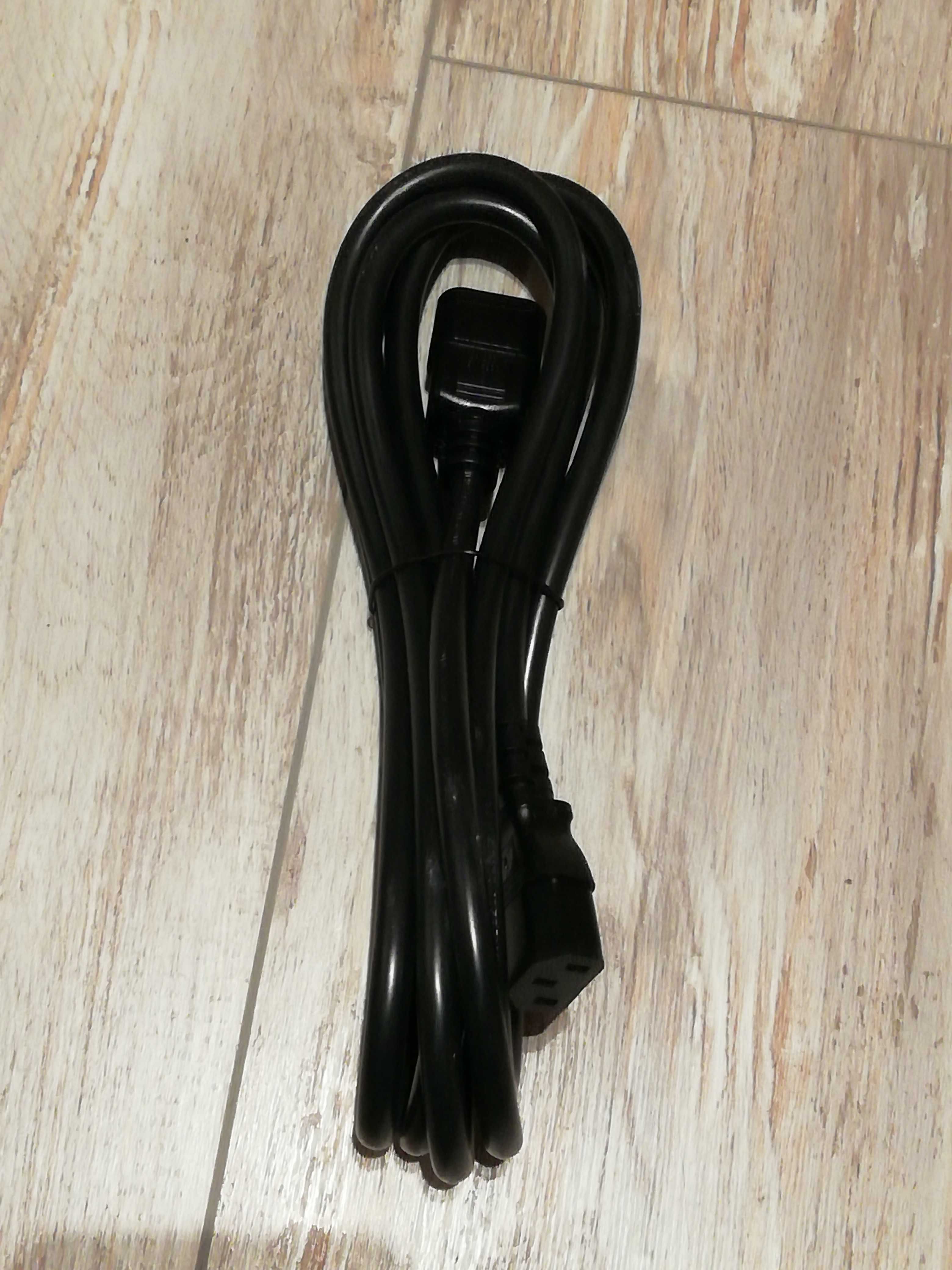 Kabel zasilający C14/C15, 3M, 13A, 3x1,31 mm2
