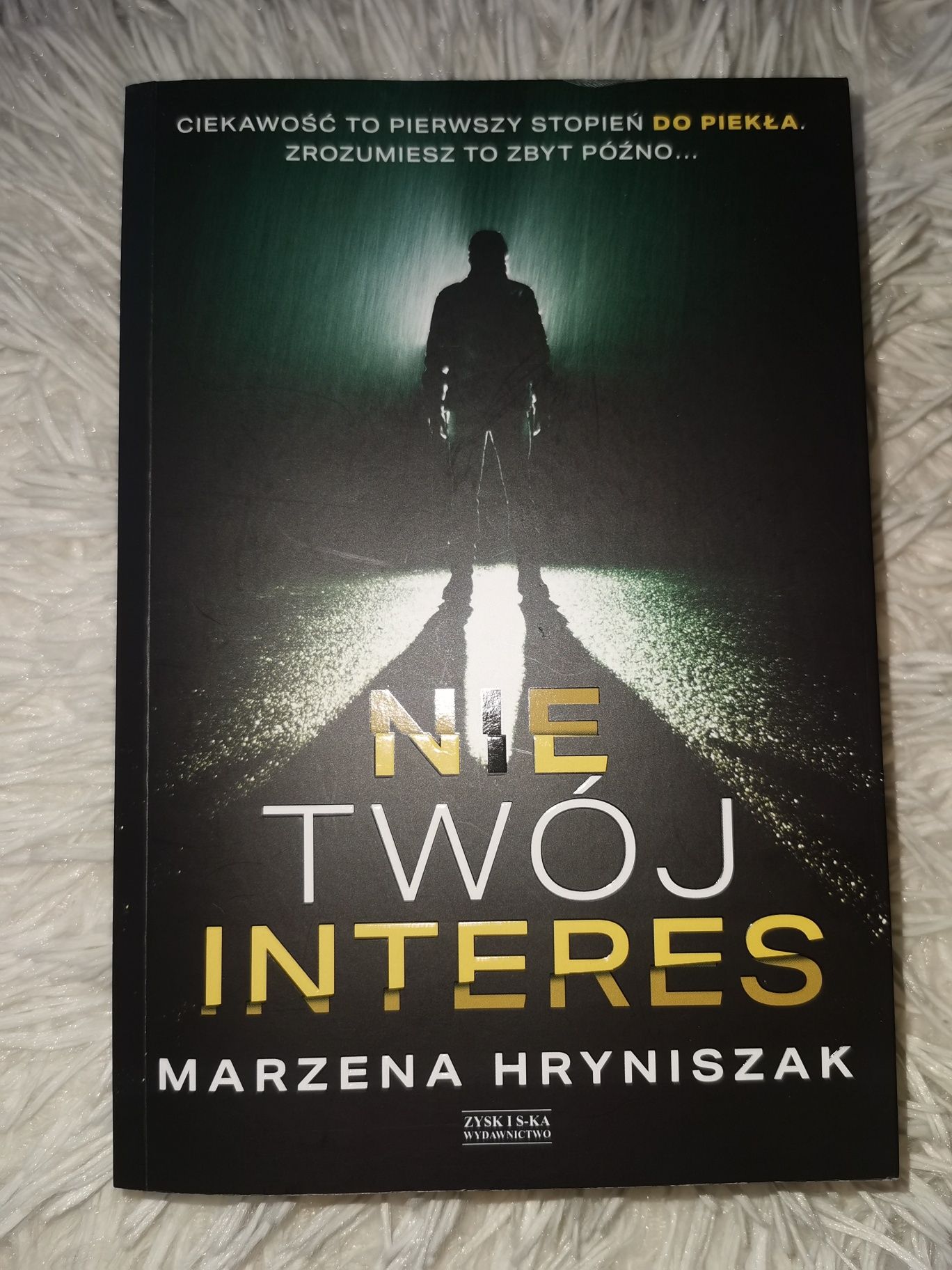 Książka "Nie twój interes"