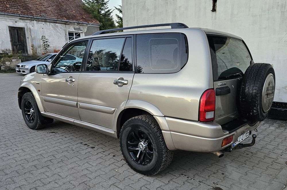 Suzuki grand vitara XL7 2.7 v6 zadbana bixenon kamera android 4x4