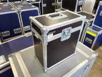 Case 37x19x32 walizka / FAKTURA