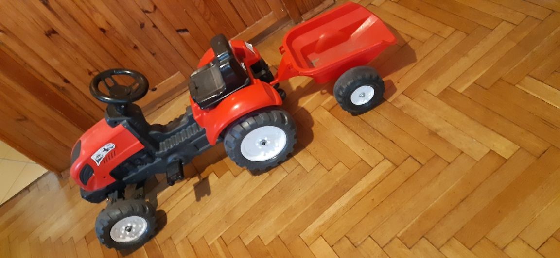 Traktorek z przyczepką Made in France