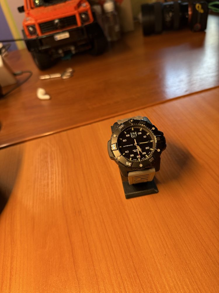 Годинник luminox master carbon seal automatic