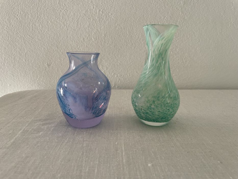 Dwa wazoniki, fioletowy Caithness glass