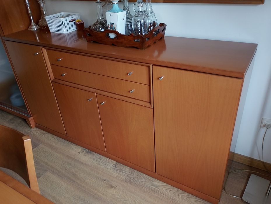 Mobília completa de sala de jantar