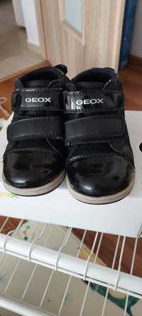 Buty dla dziewczynki Geox 24