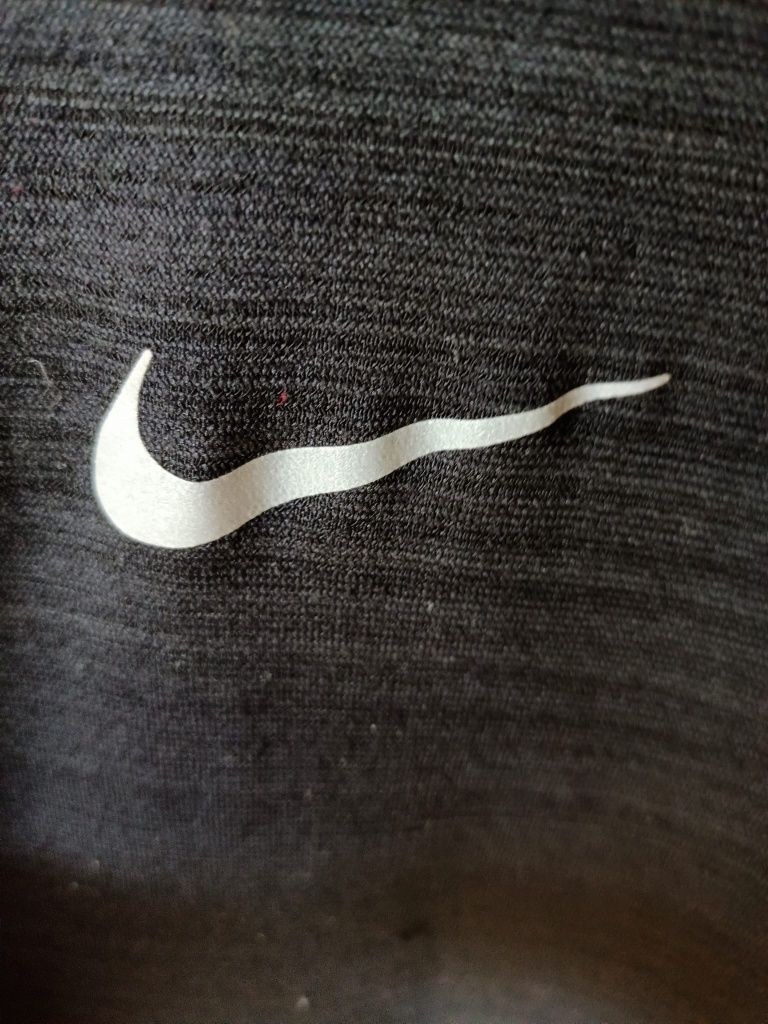 Koszulka Nike Running Dri-Fit.